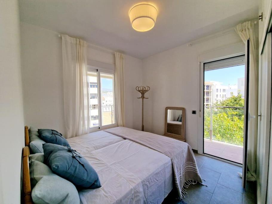Sunrise On Spain Street Estepona Ngoại thất bức ảnh